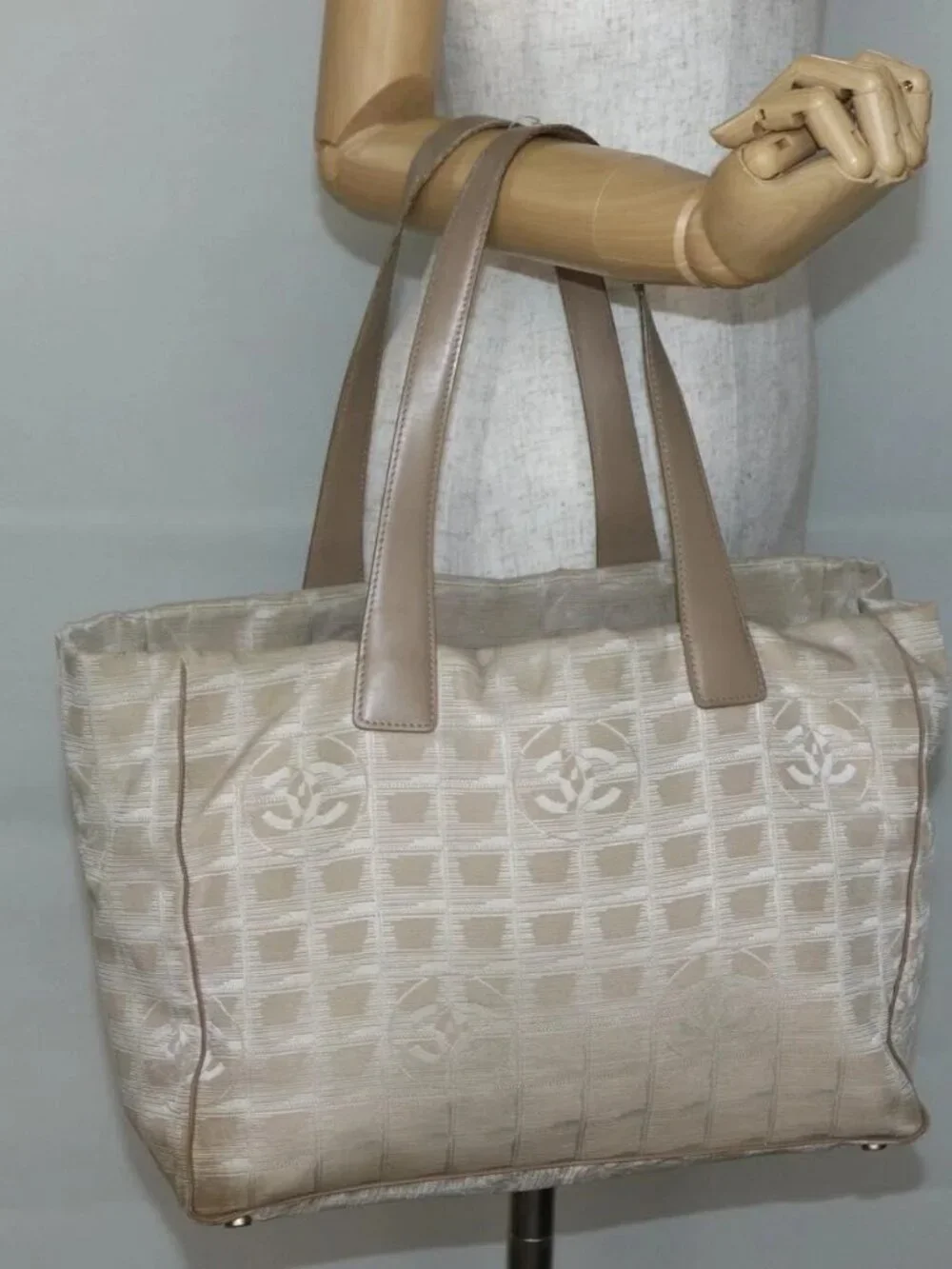 CHANEL New Travel Line Tote Bag Nylon Beige Gold CC Auth ti3423